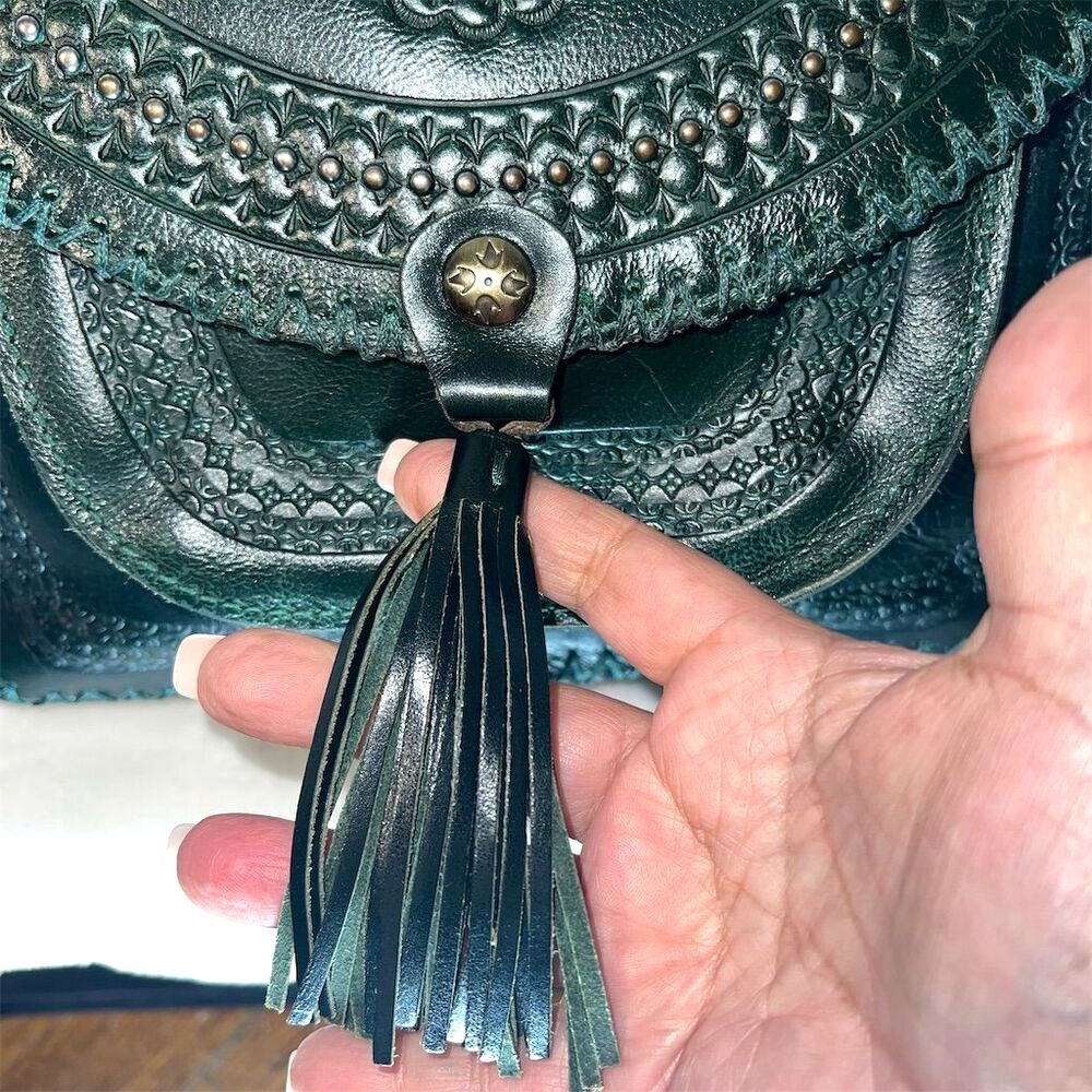 Patricia Nash Beaumont Dark Green Crossbody Bag Flap Tassel - Picture 3 of 15
